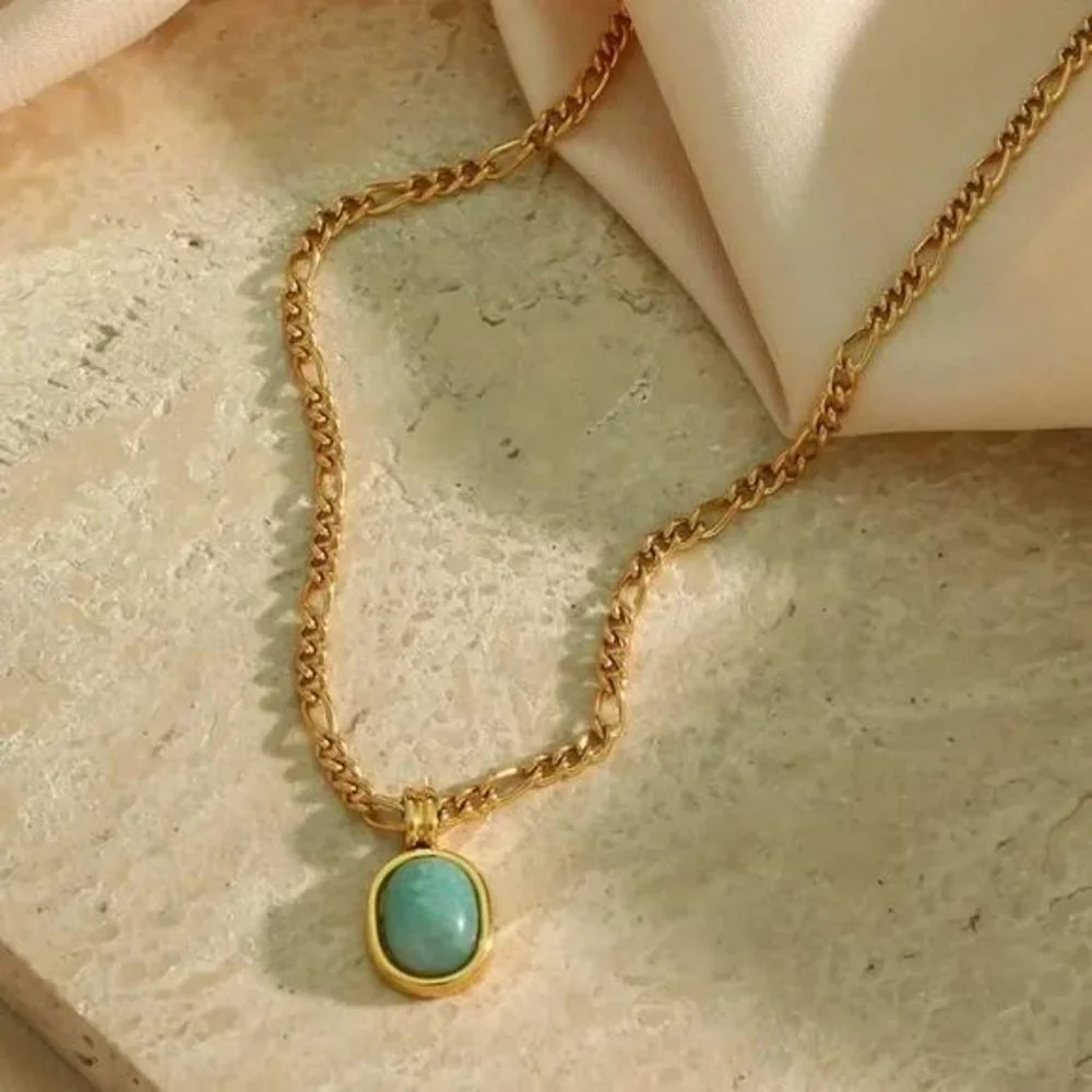 NEW 18K GOLD FIGARO CHAIN NECKLACE, NICE NECKLACE, CUTE NECKLACE - Picture 5 of 8